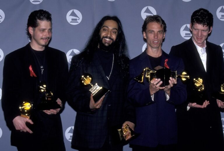 Kim Thayil mengungkap ikatan mendalam Soundgarden, jelang pengabadian mereka di Rock Hall.
