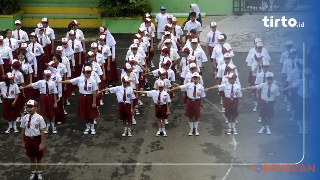 Jadwal libur sekolah Semester 1 2025 dan pembagian rapor. Panduan lengkap untuk siswa dan orang tua.