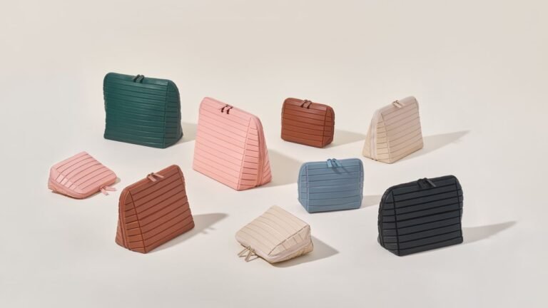 Tas kosmetik Parallelle: Solusi anti-tumpah yang dipuji pengguna untuk perjalanan bebas khawatir.