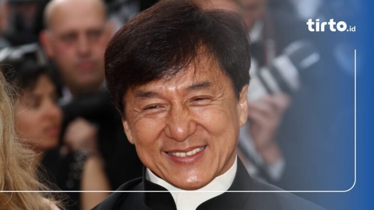 Hoaks kematian Jackie Chan kembali viral, gegerkan jagat maya untuk kesekian kalinya.