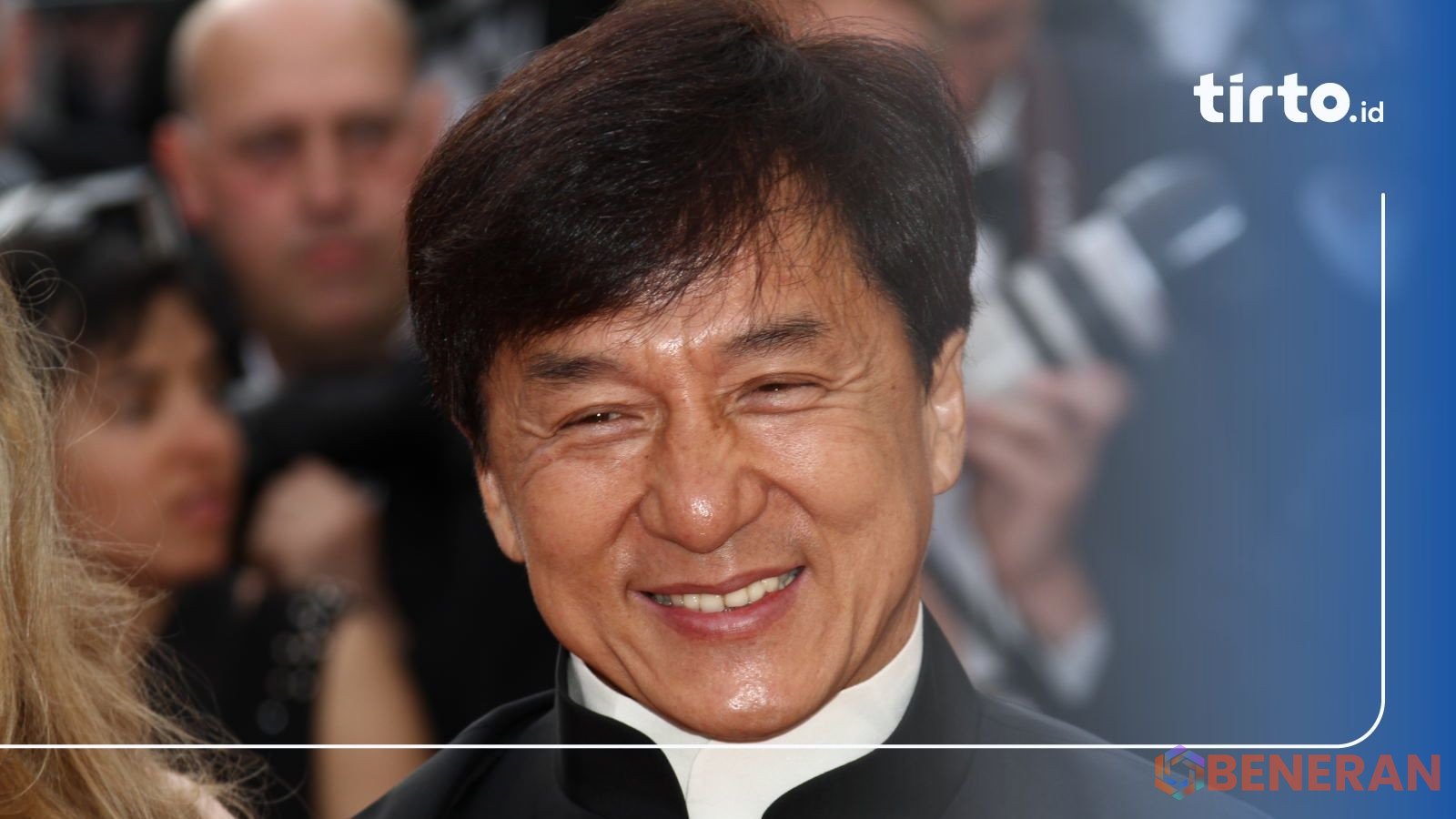 Hoaks kematian Jackie Chan kembali viral, gegerkan jagat maya untuk kesekian kalinya.