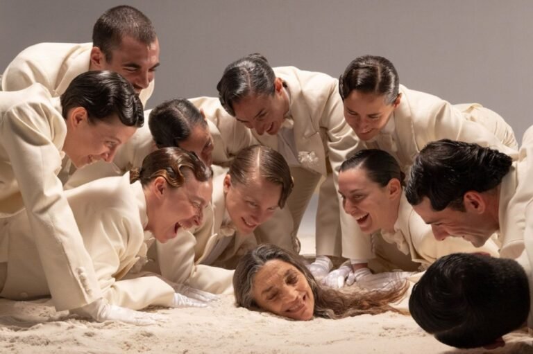 Tiina Lokk, direktur Tallinn Black Nights, berbicara tentang prinsip kemandirian dan tantangan festival.