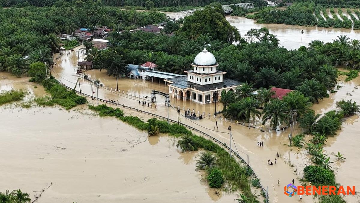 Aceh Dalam Kondisi Darurat: Banjir dan Longsor Renggut 30 Nyawa, 16 Orang Hilang