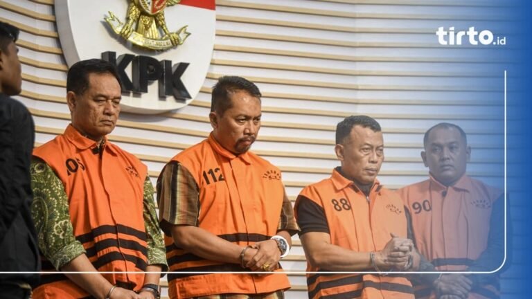Bupati Ponorogo kembali terjerat dugaan suap, KPK sita uang Rp500 juta.