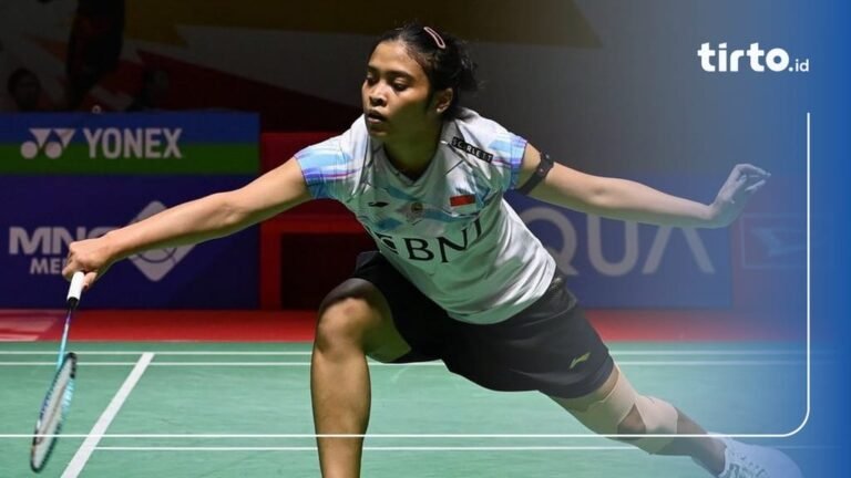 Gregoria Tunjung beraksi di semifinal Kumamoto Masters 2025. Saksikan siaran langsungnya!