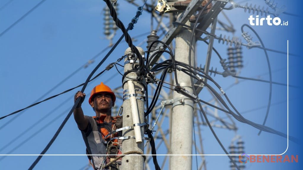 Pembangunan PLTA pedalaman jadi tantangan energi hijau, perlambat target EBT nasional Indonesia.