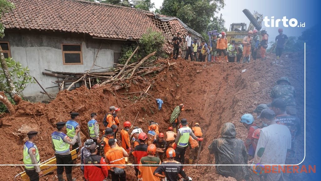 Longsor Cilacap dipicu curah hujan ekstrem, OMC solusi potensial mitigasi bencana.