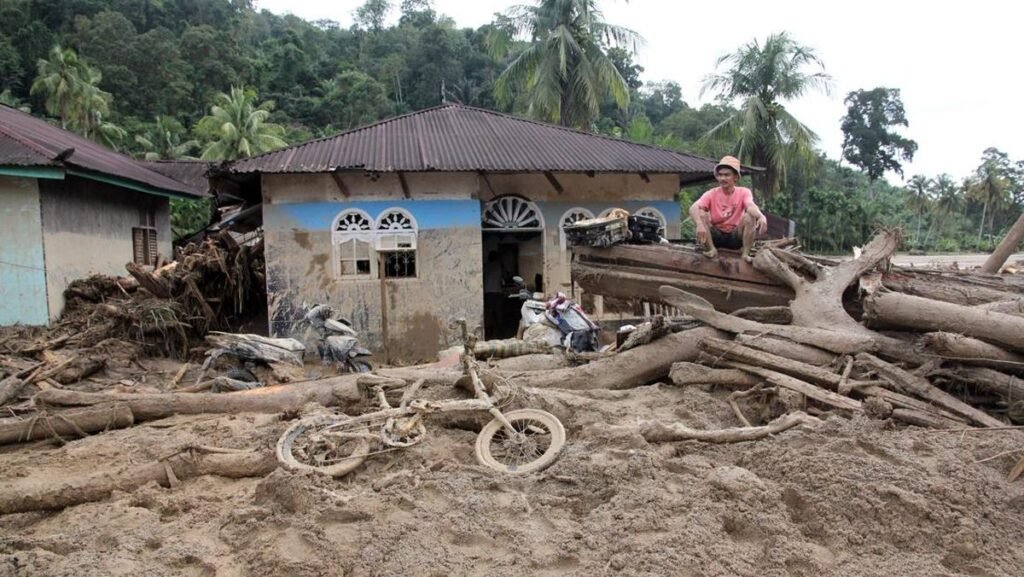 Banjir Bandang dan Longsor Hantam Tapanuli Selatan, 32 Jiwa Melayang