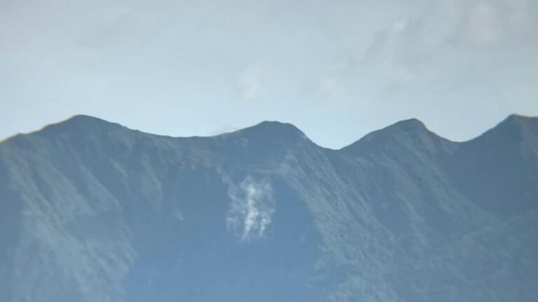 BPBD Bima Desak Evakuasi Pulau Sangeang: Aktivitas Gunung Sangeang Api Meningkat