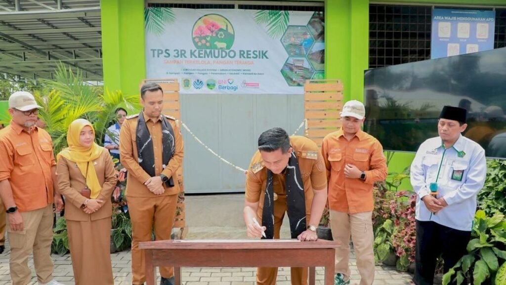 Bupati Klaten Resmikan TPS3R Kemudo Resik, Optimisme Solusi Sampah Berkelanjutan