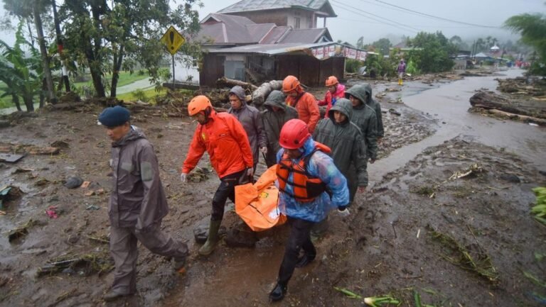 Dampak Parah Banjir dan Longsor di Sumatra: 72 Orang Tewas