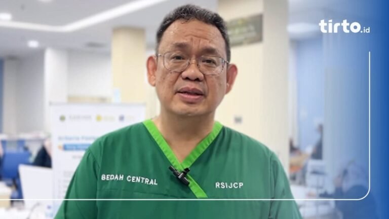 Korban ledakan SMAN 72 dievakuasi dan dirujuk ke RSCM untuk penanganan medis spesialis.