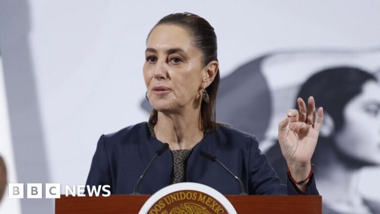 Peru nyatakan presiden Meksiko 'persona non grata', ketegangan diplomatik memuncak.