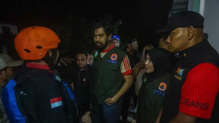 Gubernur Aceh Tinjau Langsung Dampak Banjir Parah di Bireuen