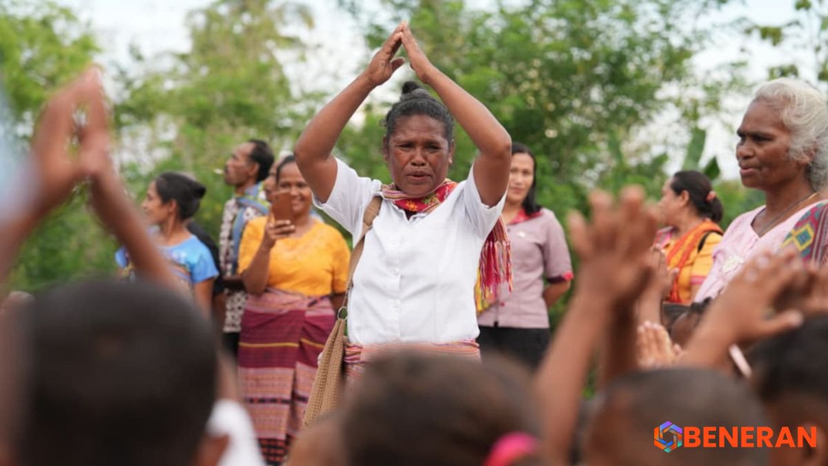 Guru Honorer NTT Raih Status PPPK Setelah 36 Tahun Mengabdi