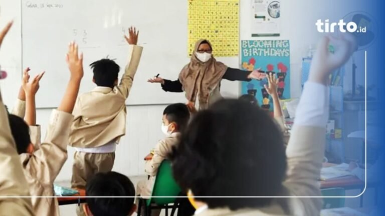 Refleksi diri melalui jurnal PSE, panduan esensial bagi peserta PPG 2025.