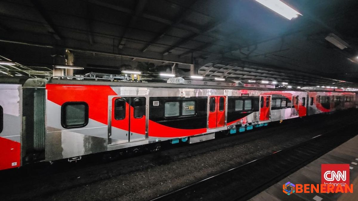 Kisah Inspiratif Hafitar: Siswa SD Berjuang Naik KRL Jauh Demi Pendidikan