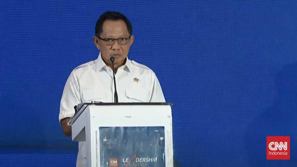 Mendagri Tito Karnavian Dianugerahi Penghargaan Atas Perannya dalam Ekonomi Daerah