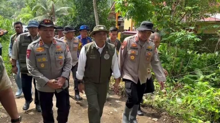 Menteri Raja Juli Antoni Buka Diri untuk Kritik Pengelolaan Hutan Sumatera