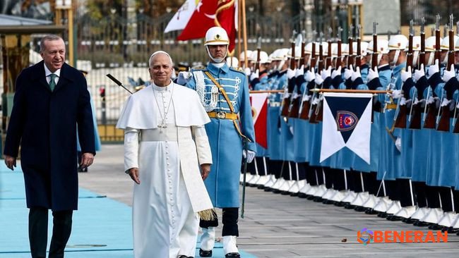 Paus Leo Menggema Peringatan Perang Dunia III dari Tanah Turki