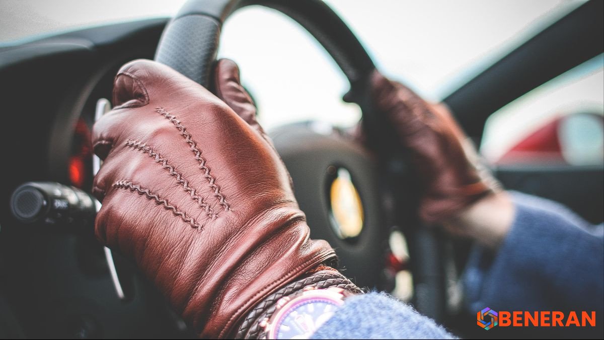 Polda Metro Jaya Klarifikasi Video Viral Pria Pengemudi Mobil Barang Bukti