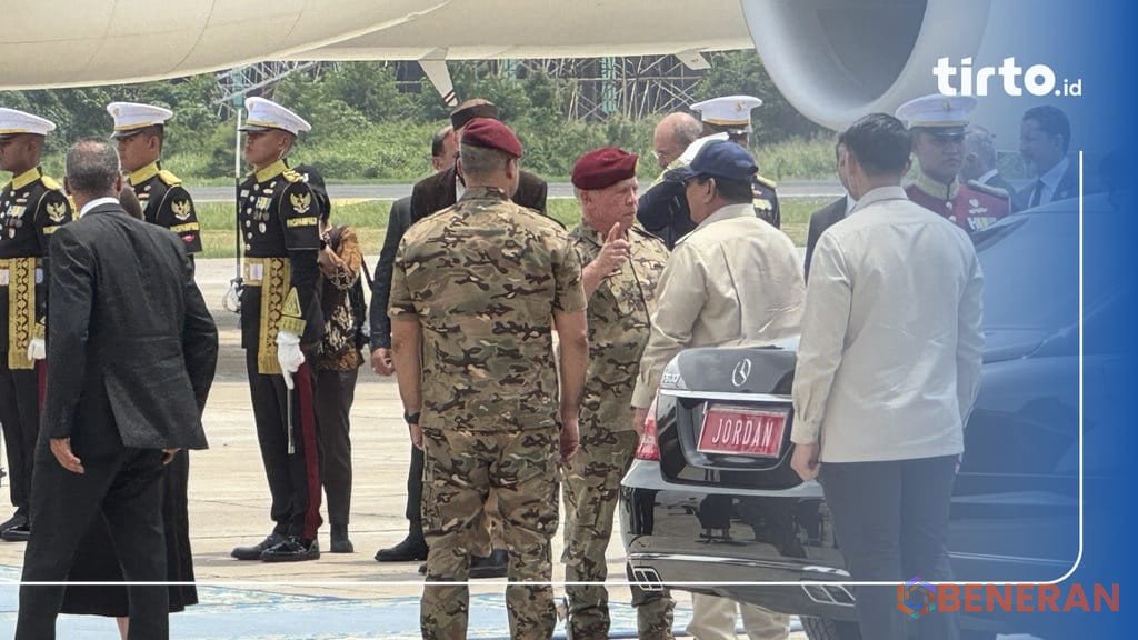 Prabowo Subianto mengantar langsung Raja Abdullah II Yordania kembali ke tanah airnya.