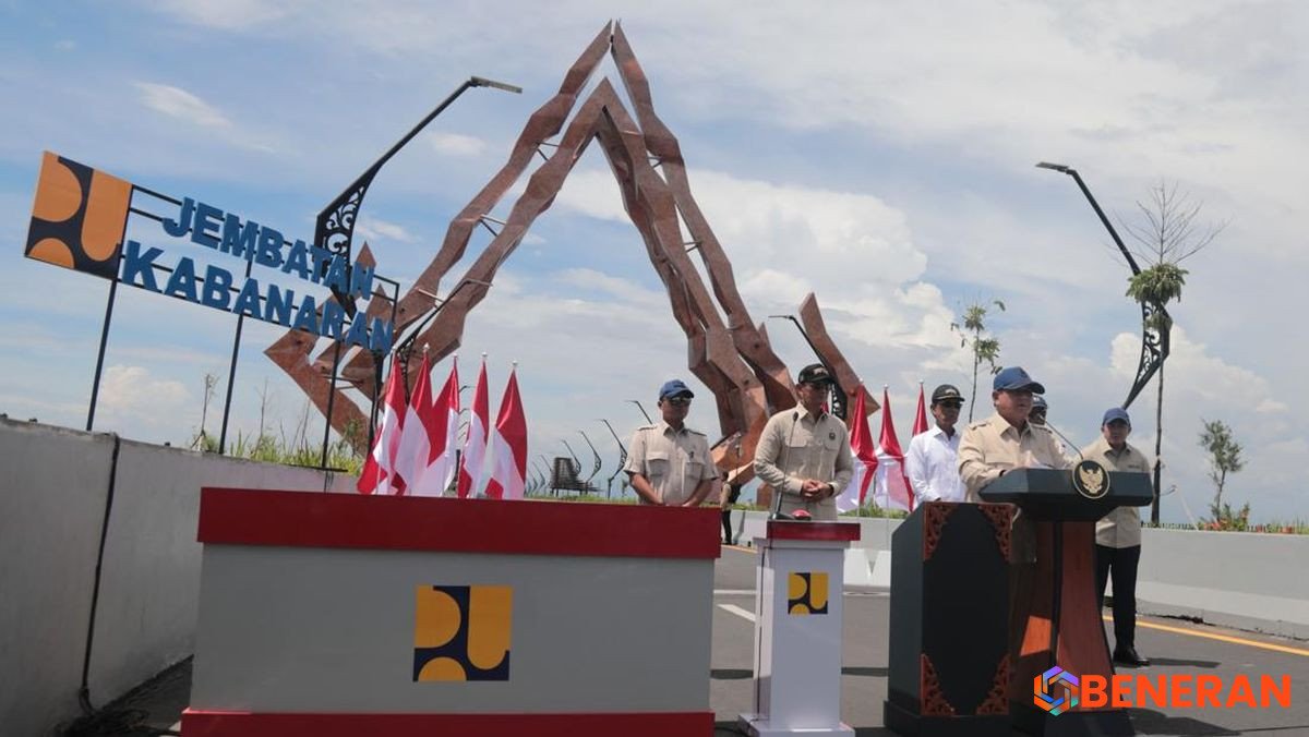 Presiden Prabowo Resmikan Jembatan Kabanaran, Warga Sambut Haru dan Antusias