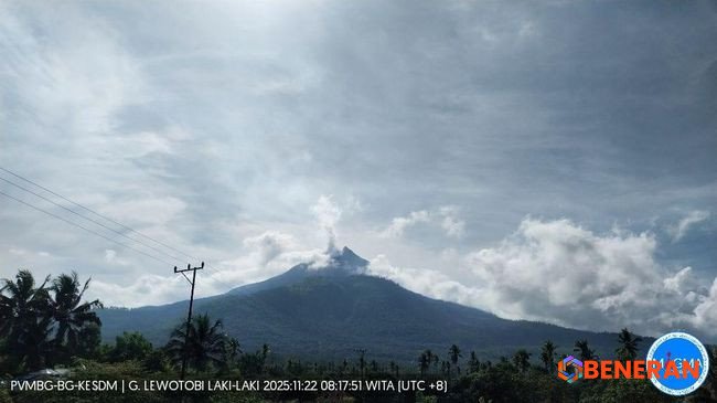 PVMBG Tingkatkan Peringatan: Semeru Kritis, Dua Gunung Lain Waspada