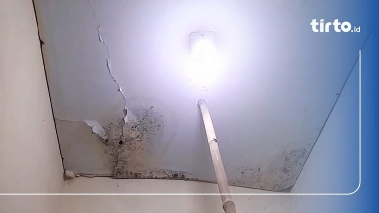 Program Bedah Rumah Tangsel 2024 disorot, satu rumah rusak kembali pasca-renovasi.