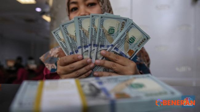 Rupiah Menuju Rp17.000/US$ pada 2026: Tantangan Struktural dan Global