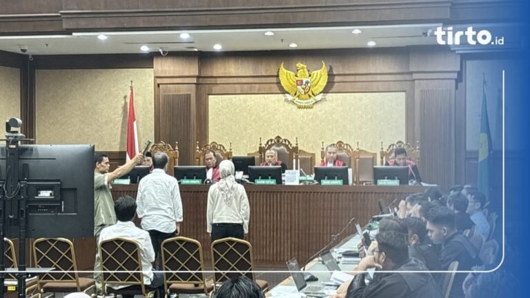 Alfian Nasution buka suara terkait strategi 'bottom price' solar yang memicu perdebatan publik.