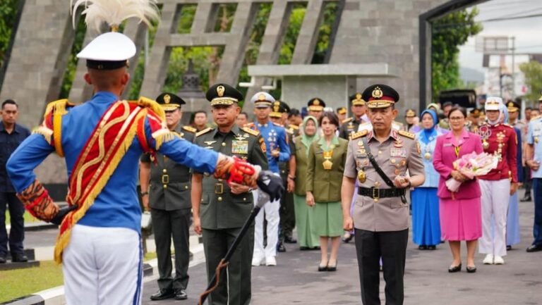 Sinergi TNI-Polri: Fondasi Kuat Menuju Indonesia Emas 2045