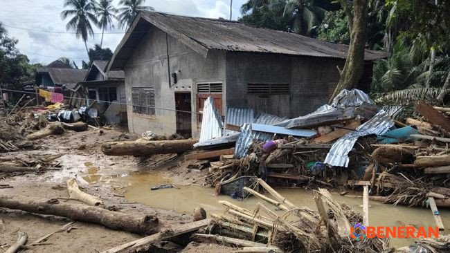 Sumatra Berduka: Ratusan Jiwa Melayang Akibat Banjir dan Longsor, Penanganan Terus Diintensifkan