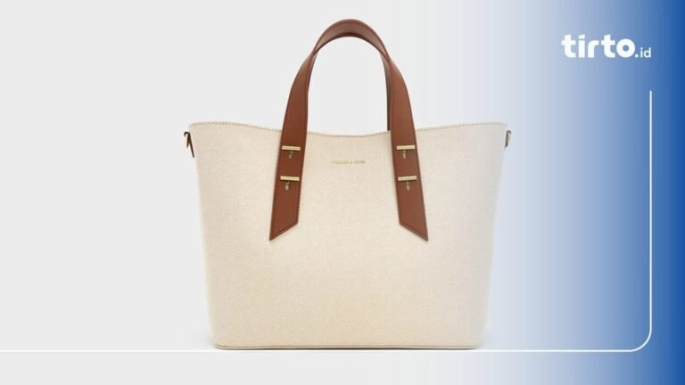 Koleksi tas Calvin Klein wanita: padukan gaya elegan dan anggaran terpadu.