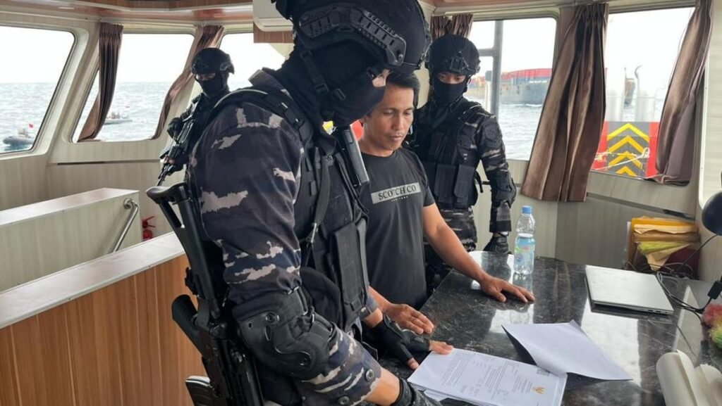 TNI AL Tangkap Dua Kapal Nikel Diduga Langgar Aturan di Konawe Utara