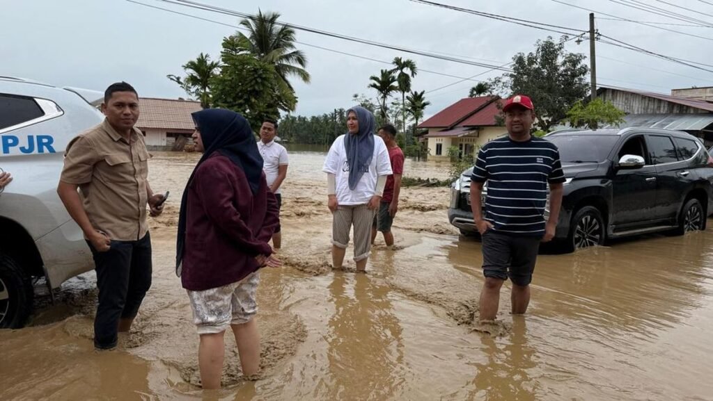 Update: Istri Gubernur Aceh 2 Hari Terjebak Banjir, Sempat Menginap di SPBU