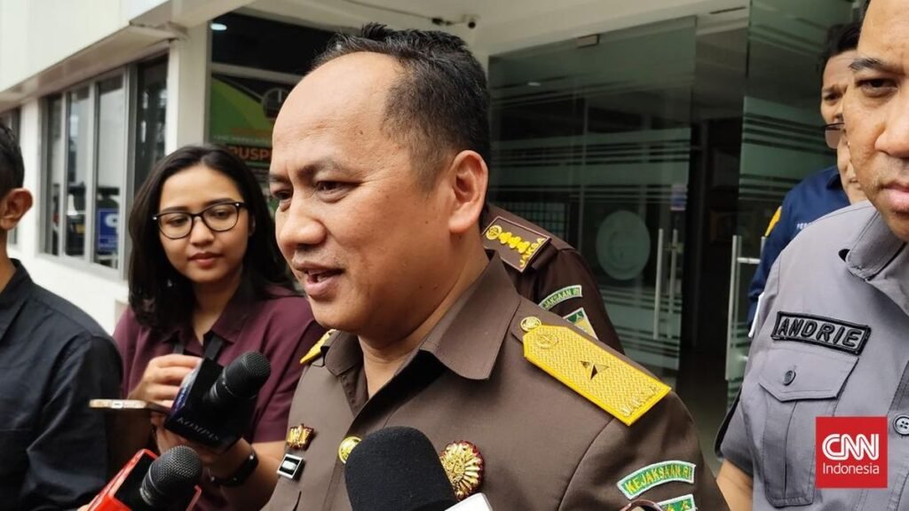 Update: Kejagung Geledah 8 Lokasi di Kasus Pajak, Sita Alphard hingga Moge