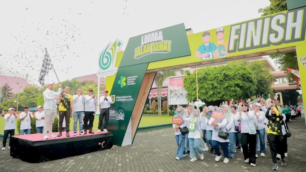 Pemimpin Klaten Ajak Warga Hidup Sehat Lewat Jalan Santai