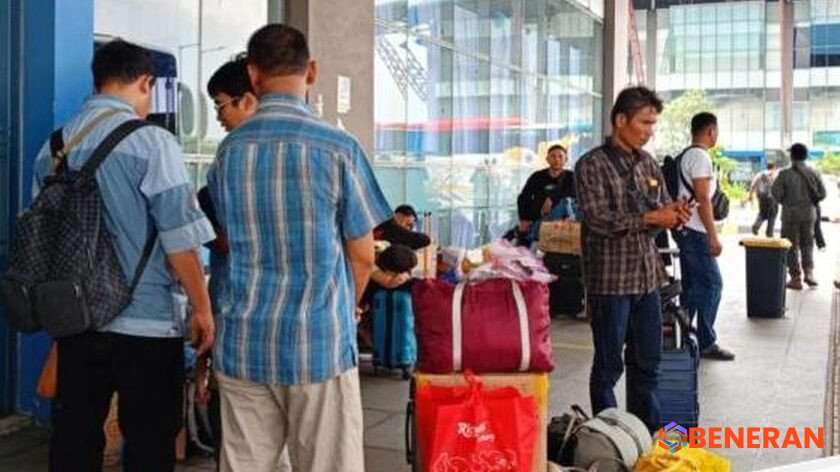 Pulo Gebang Padat: Lebih dari 15.000 Pemudik Tinggalkan Jakarta untuk Libur Akhir Tahun