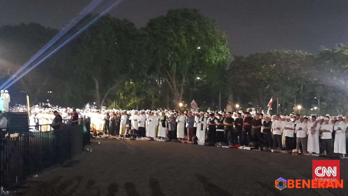 Reuni 212 Gelar Salat Gaib, Doakan Korban Bencana di Sumatra