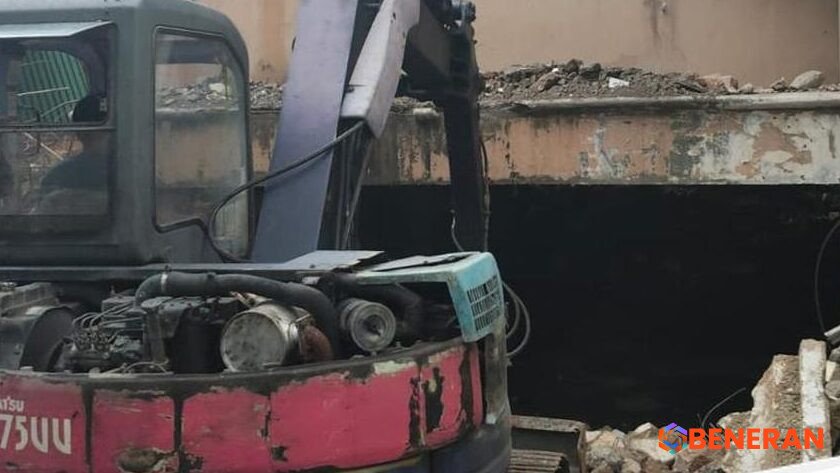 Tragedi Kelapa Gading: Pekerja Tewas Tertimpa Bangunan Runtuh