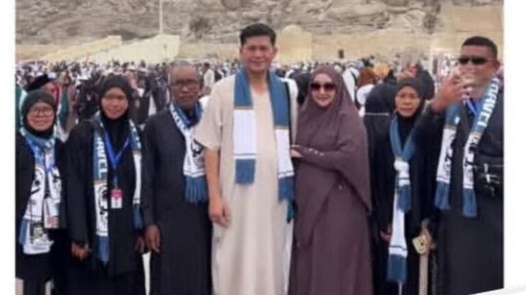 Update: Bupati Aceh Selatan Umrah Saat Bencana, Ini Ancaman Sanksinya