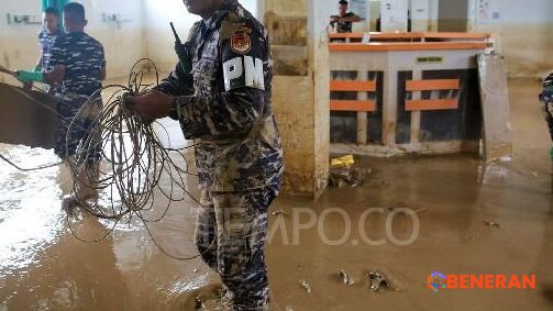 Update: Top Nasional: Prabowo Dikawal Enam Jet di Pakistan Hingga 990 Korban Jiwa Banjir Sumatera