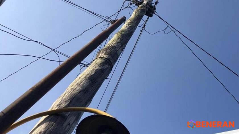 Menguak Misteri Bunyi Tiang Listrik di Tengah Malam