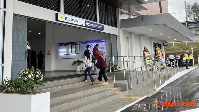 Stasiun KRL Jatake Resmi Beroperasi, Warga Tangerang Sambut Antusias