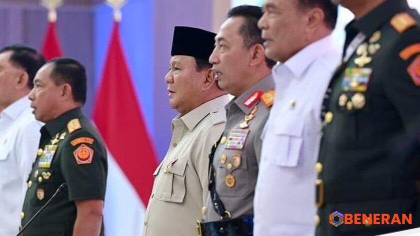 Prabowo Tetapkan Arah Baru TNI-Polri: Profesionalisme dan Pengabdian