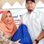 Update: Andre Rosiade Bagikan Sembako di Perumnas Indarung, Warga Sampaikan Harapan