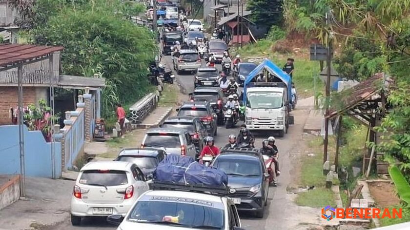Arus Balik Lebaran 2026: Sukabumi Terjebak Kemacetan Parah Hingga Belasan Jam