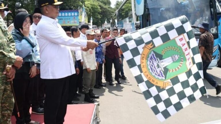 Gubernur Andra Soni Lepas Ratusan Peserta Mudik Gratis, Wujudkan Perjalanan Aman dan Terjangkau