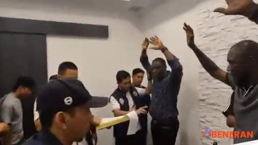 Kepolisian Ungkap Modus Dolar Hitam: Brankas dan Cairan Pemalsu Disita